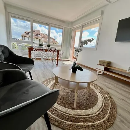 Stylish Host ,fabuloso Piso A 100m De La Playa Del Ris Noja