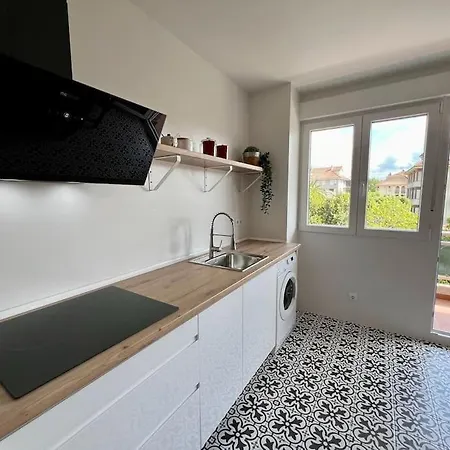 Daire Stylish Host ,fabuloso Piso A 100m De La Playa Del Ris *