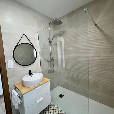 דירה Stylish Host ,fabuloso Piso A 100m De La Playa Del Ris נוחה