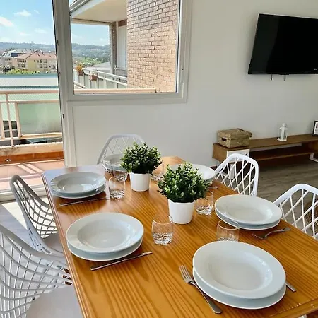 Stylish Host ,fabuloso Piso A 100m De La Playa Del Ris נוחה