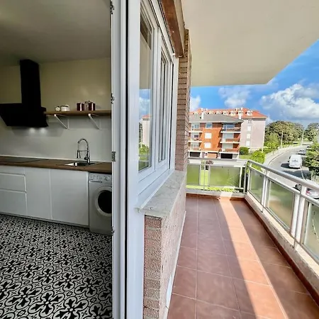 Stylish Host ,fabuloso Piso A 100m De La Playa Del Ris דירה *